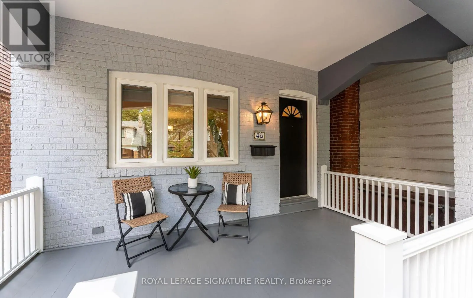 45 HILLSDALE AVENUE W