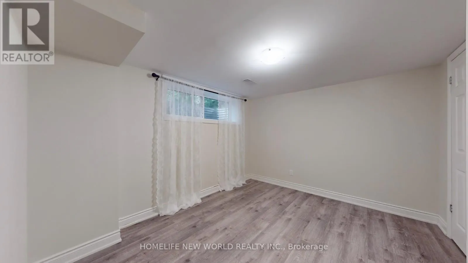 11 ELYNHILL DRIVE