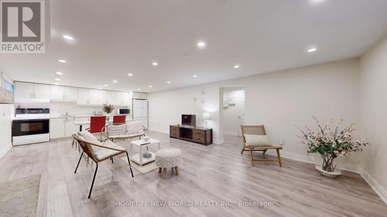 11 ELYNHILL DRIVE