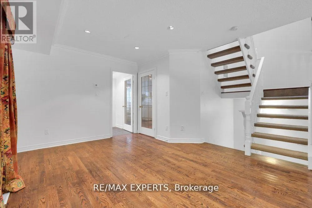 M - 3348 BAYVIEW AVENUE