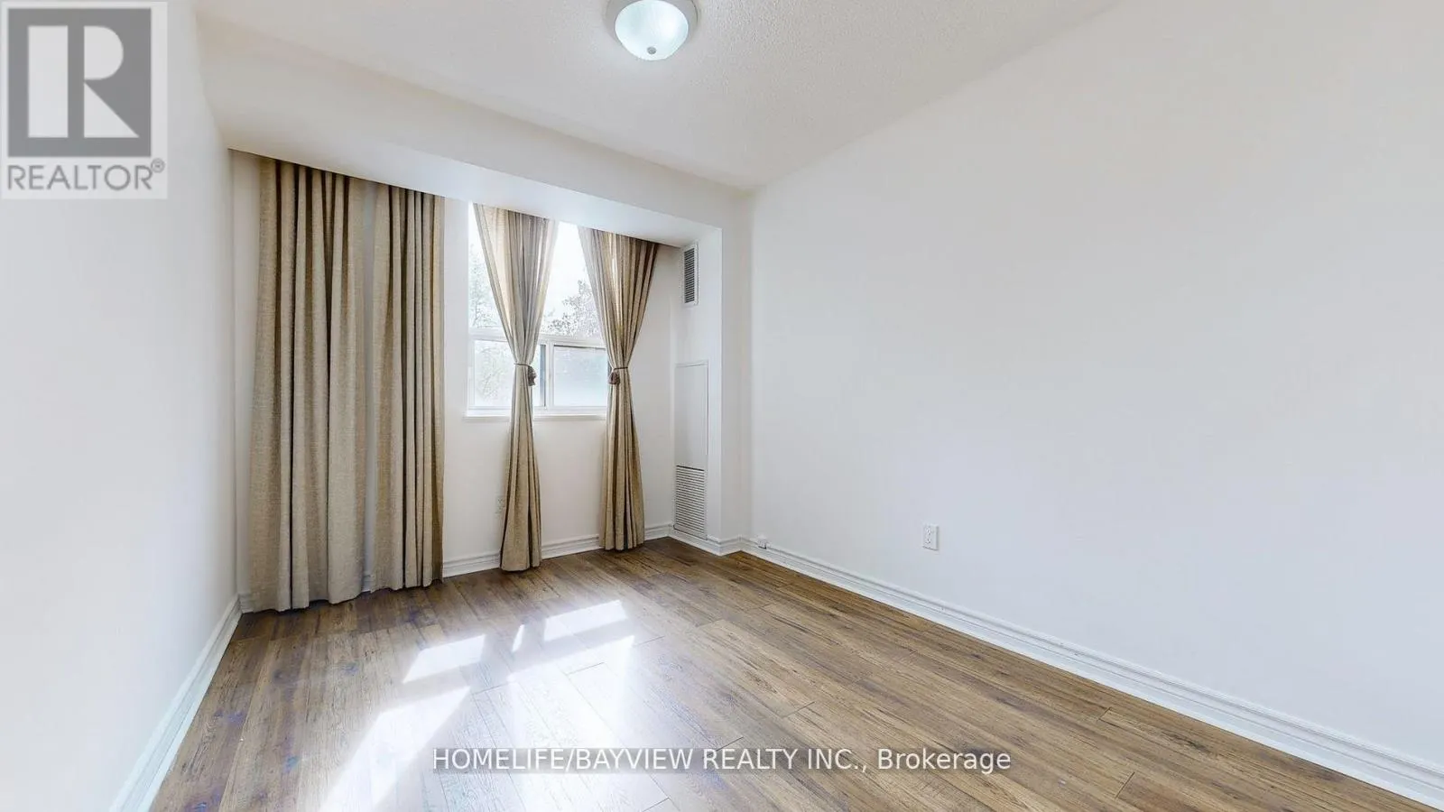 301 - 5 OLD SHEPPARD AVENUE