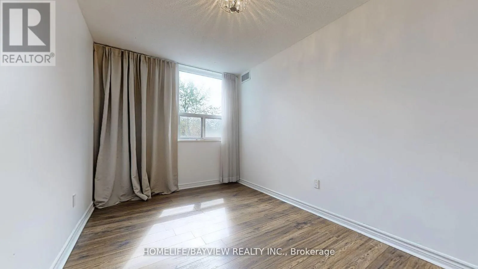 301 - 5 OLD SHEPPARD AVENUE