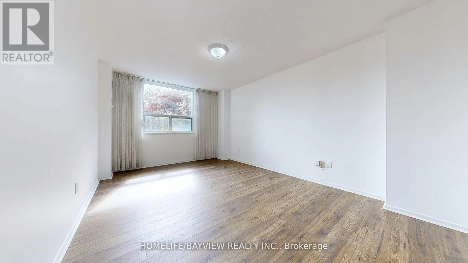 301 - 5 OLD SHEPPARD AVENUE
