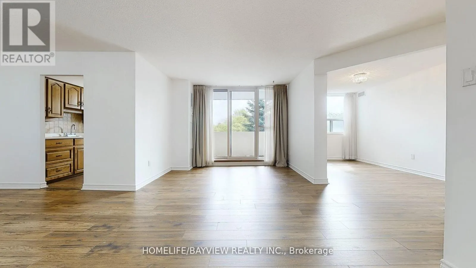 301 - 5 OLD SHEPPARD AVENUE