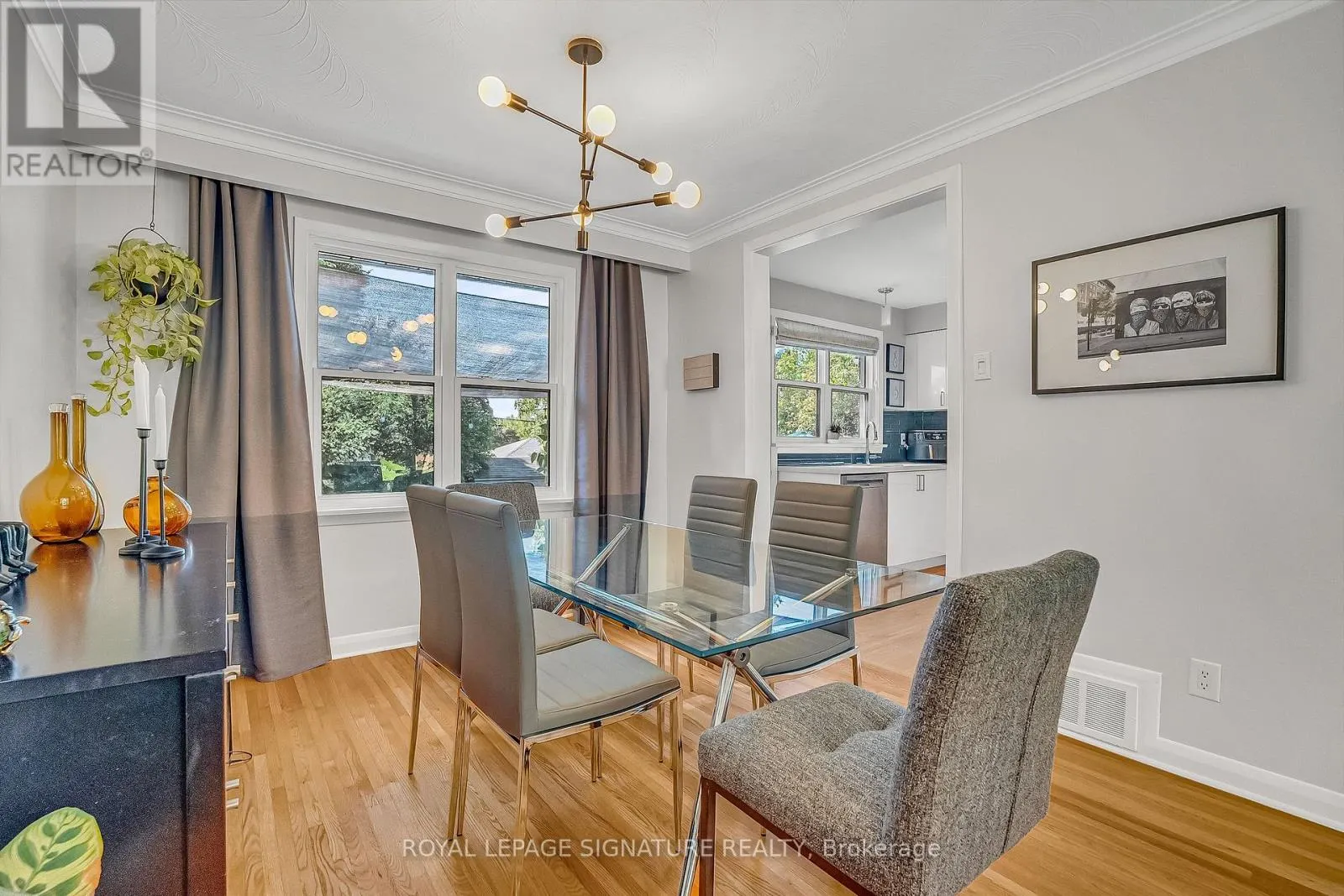 19 CARONPORT CRESCENT