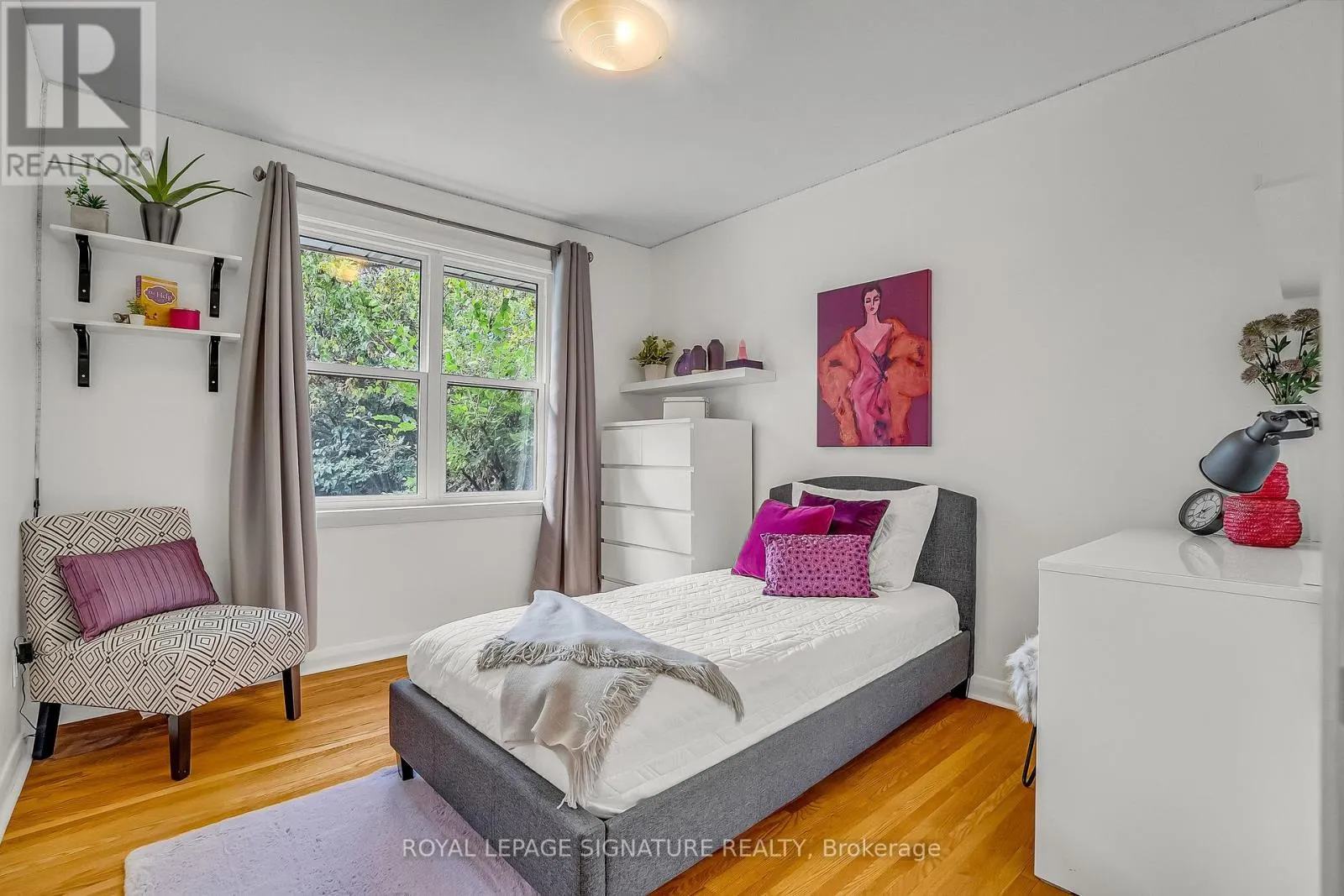19 CARONPORT CRESCENT