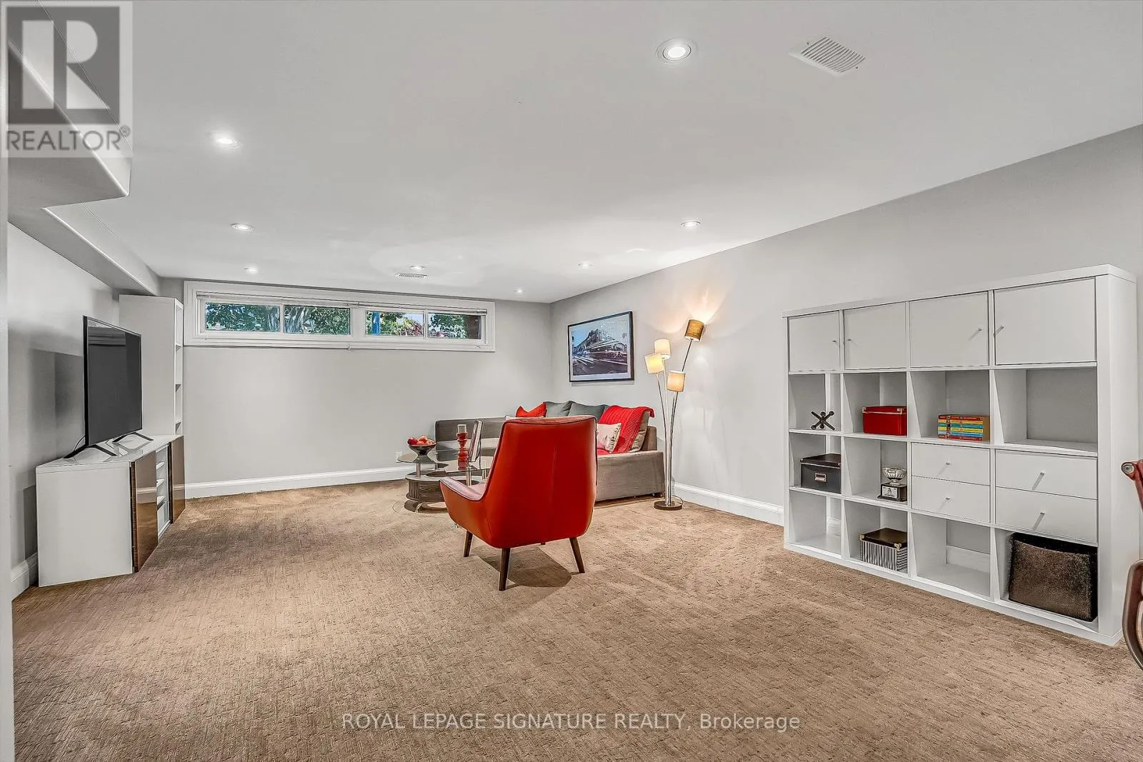 19 CARONPORT CRESCENT