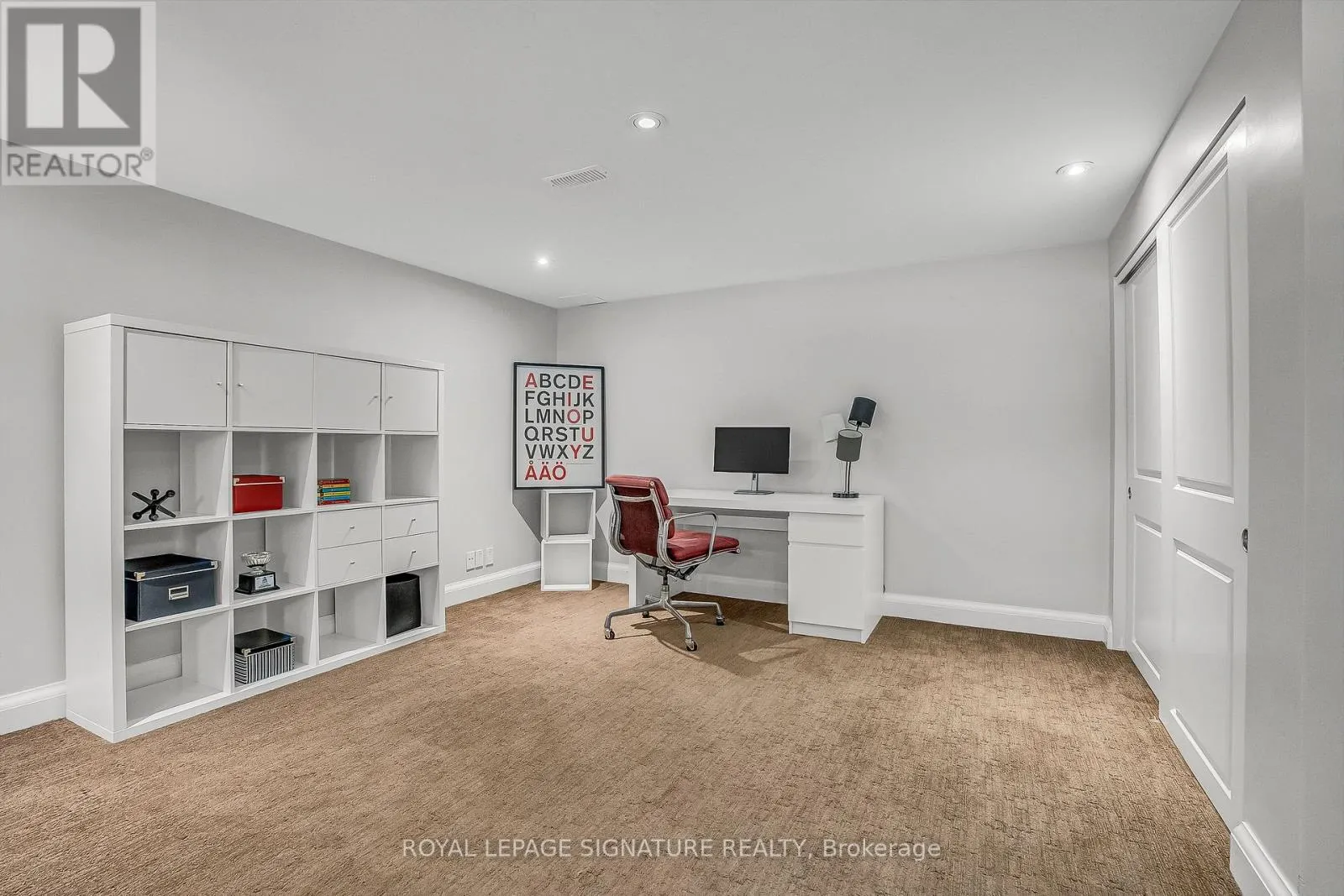 19 CARONPORT CRESCENT