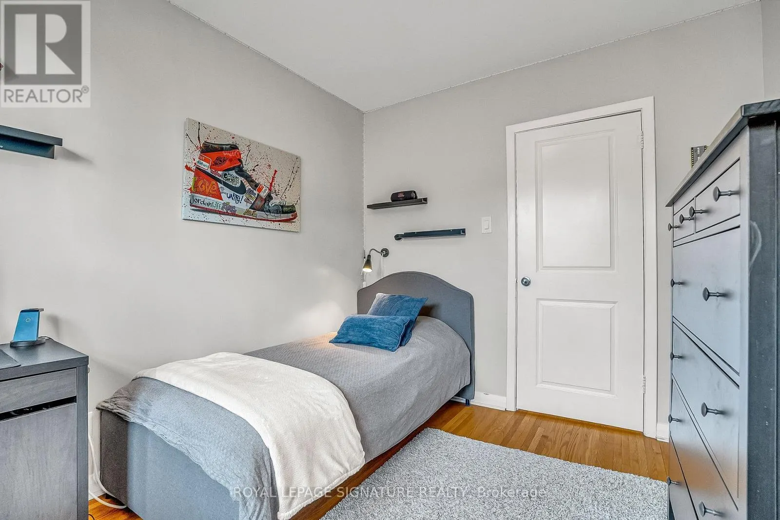 19 CARONPORT CRESCENT
