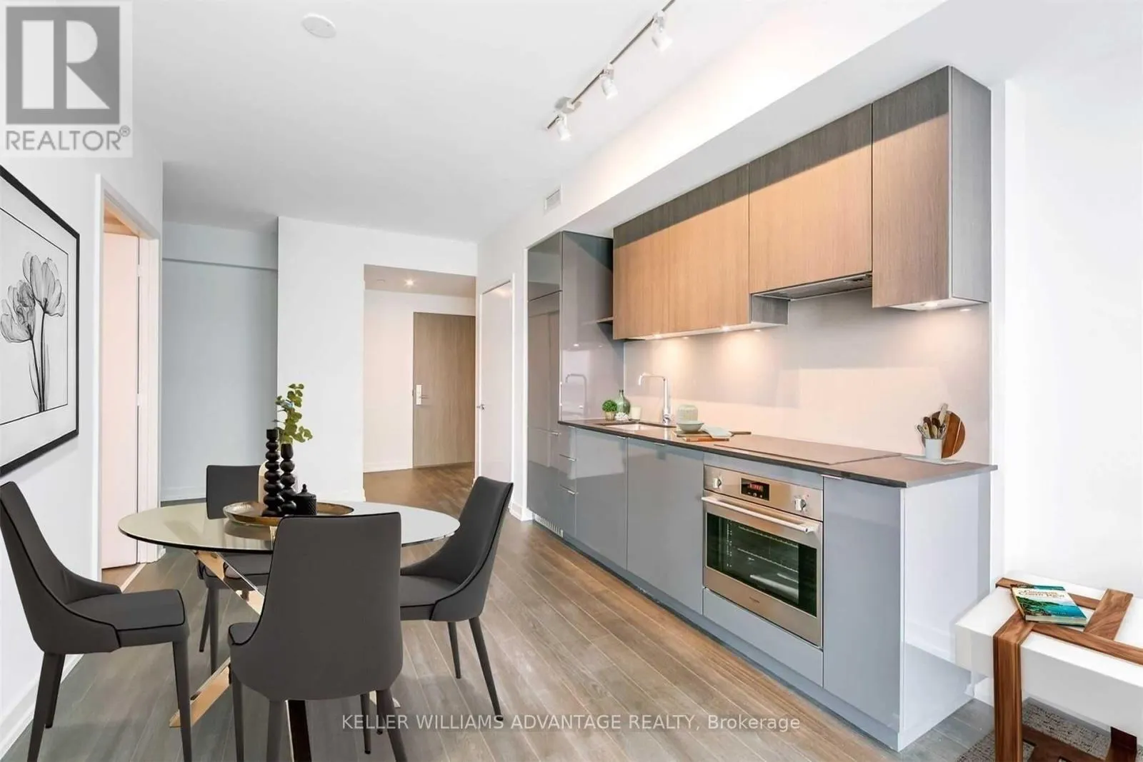 3307 - 161 ROEHAMPTON AVENUE