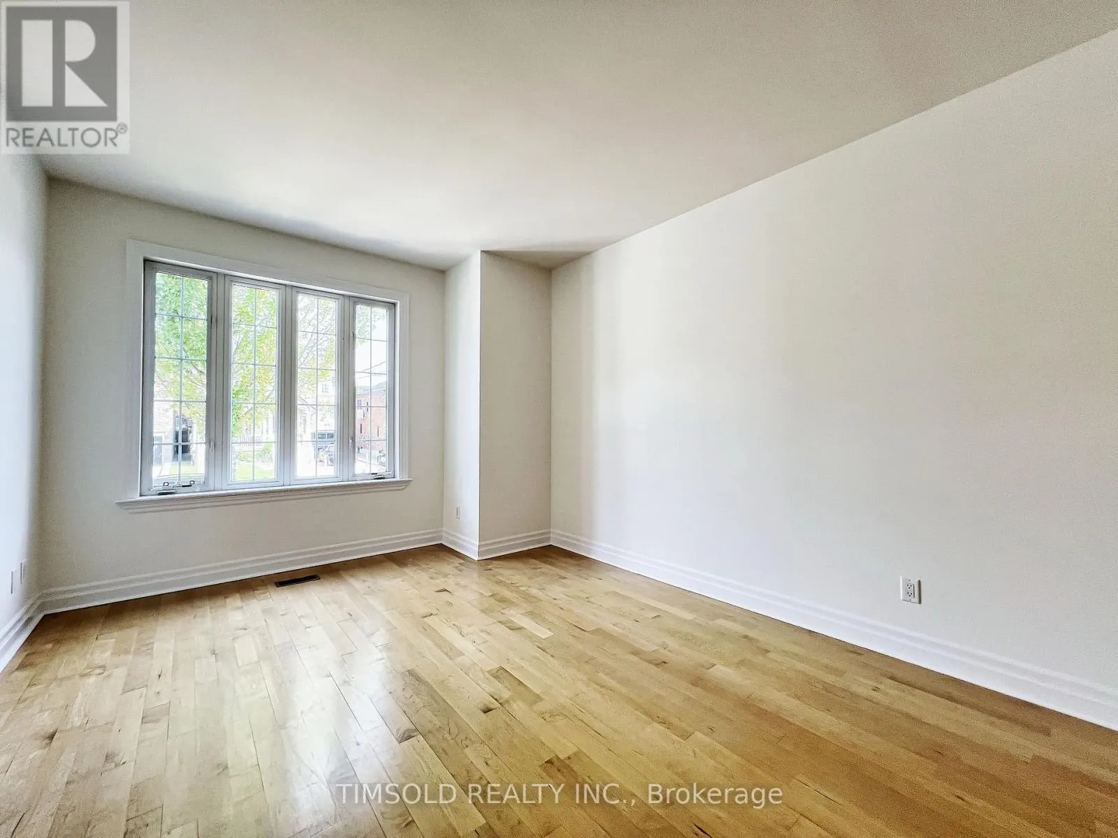 507 BROADWAY AVENUE