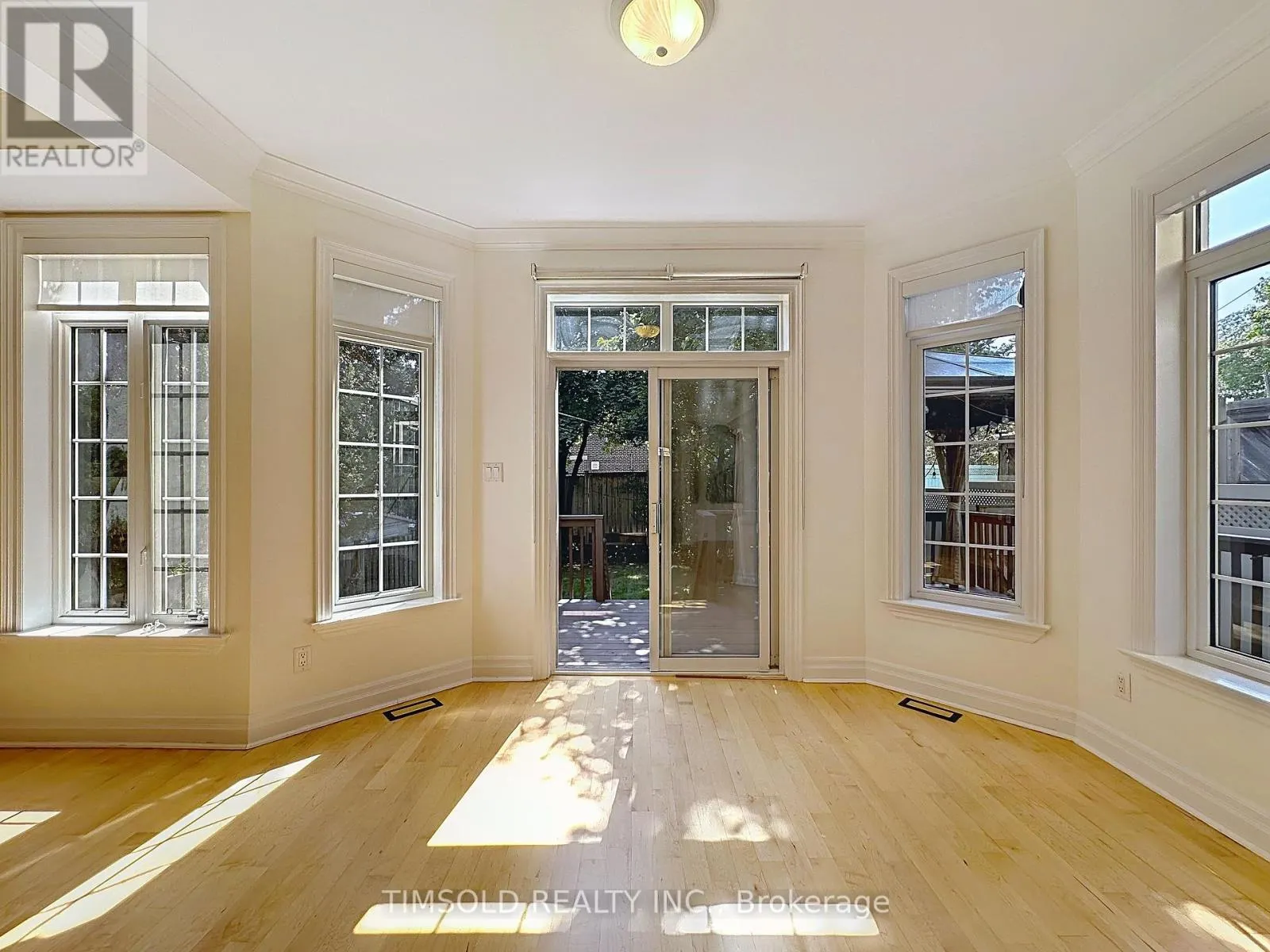 507 BROADWAY AVENUE