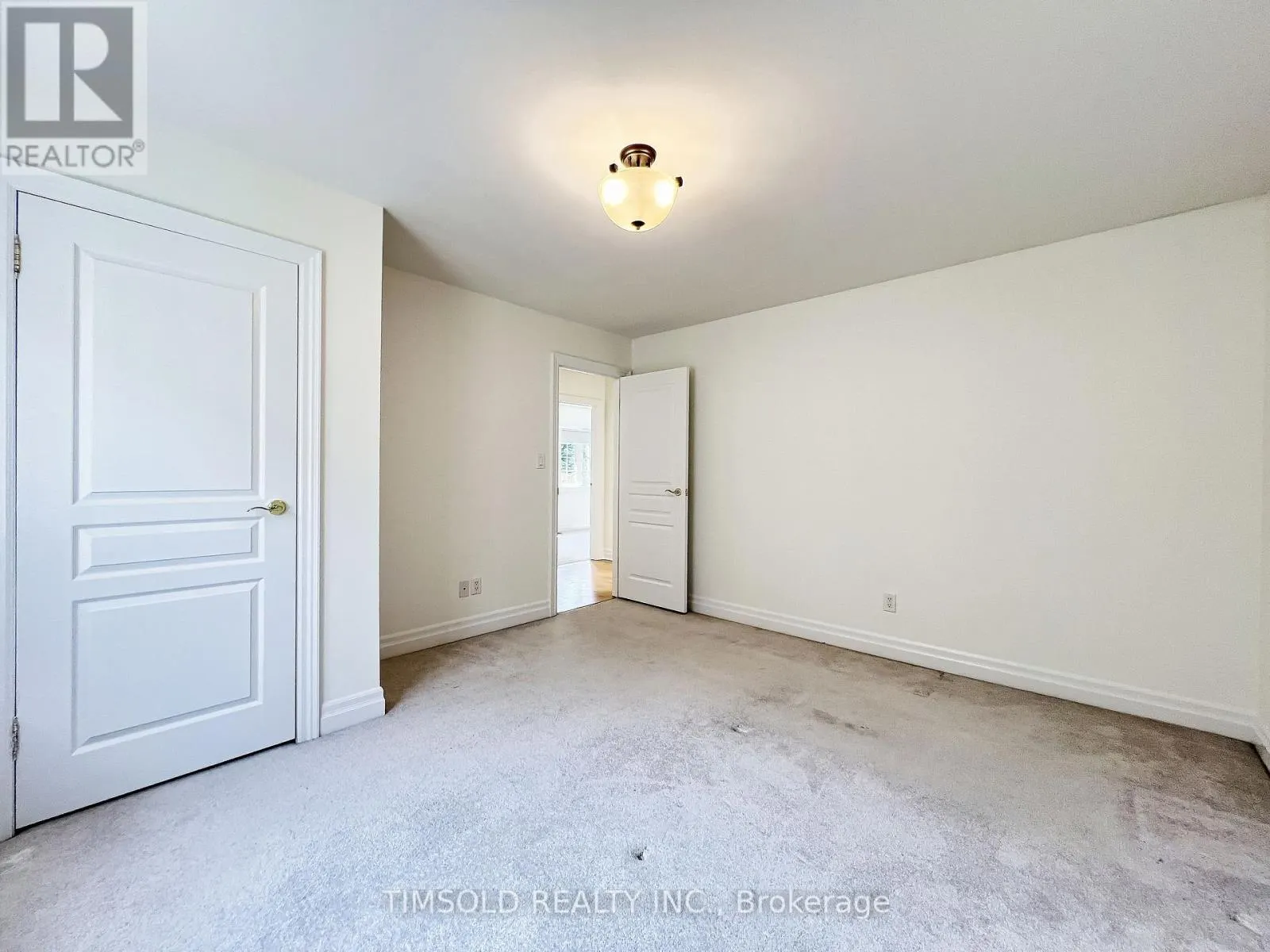 507 BROADWAY AVENUE