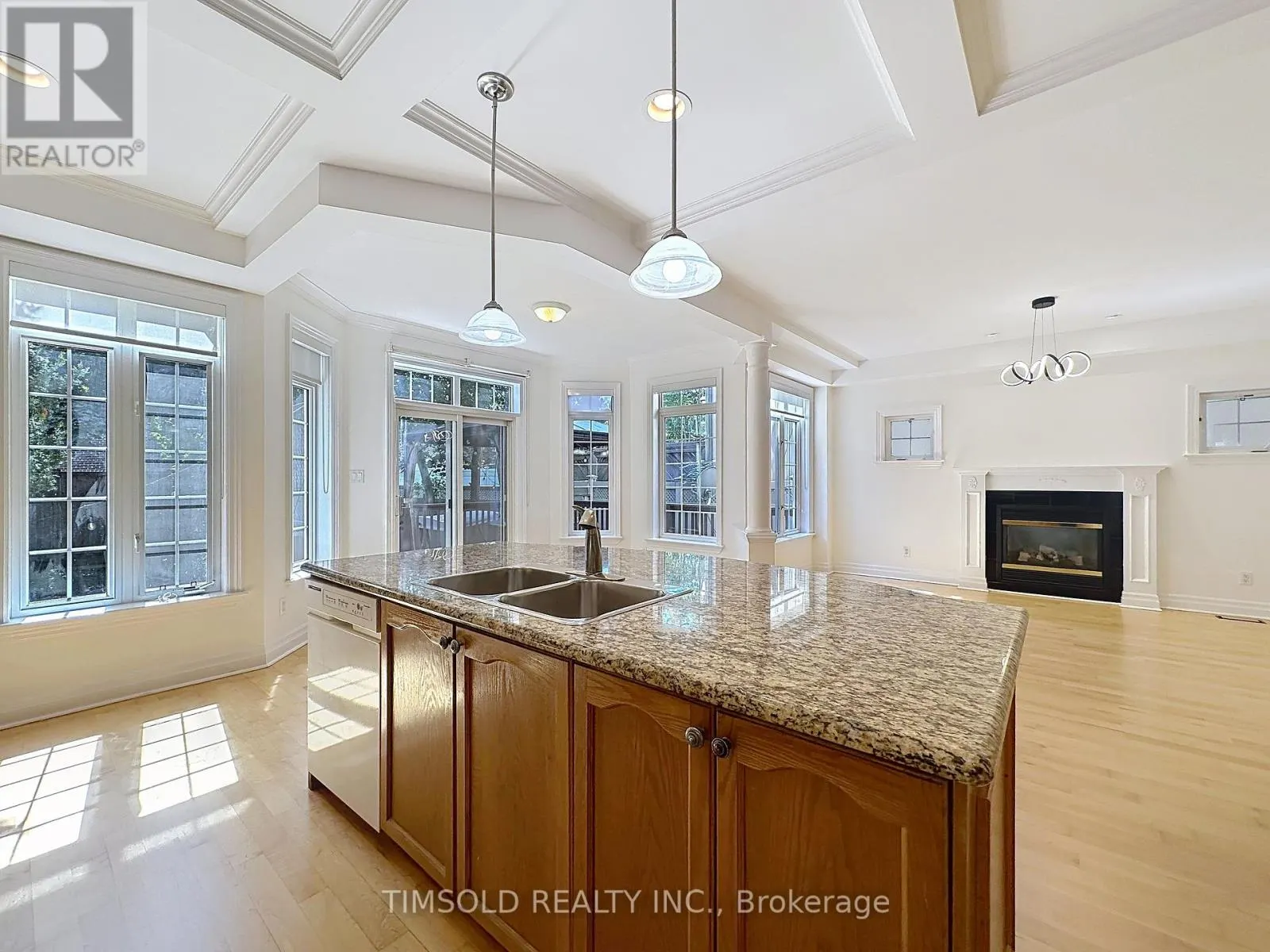 507 BROADWAY AVENUE