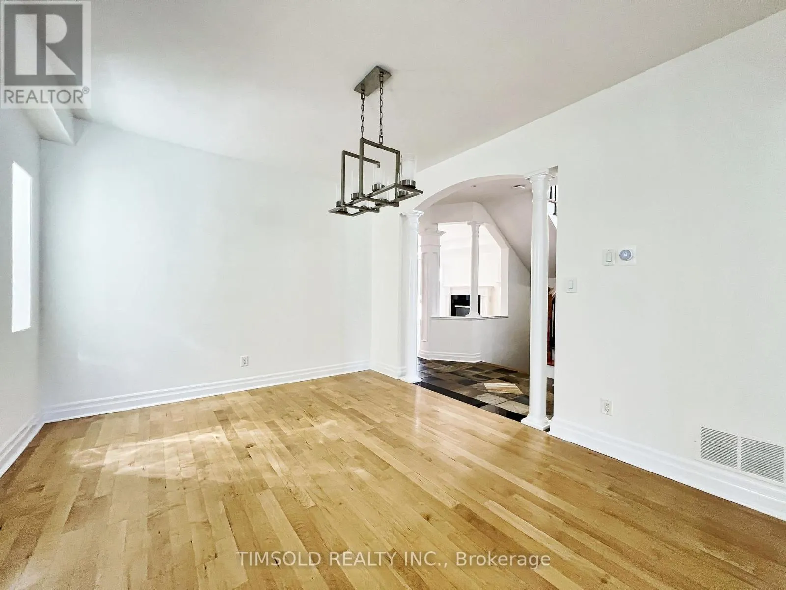 507 BROADWAY AVENUE