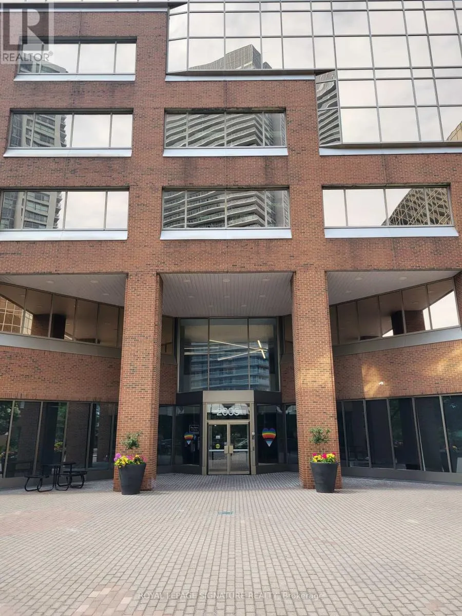100 - 2005 SHEPPARD AVENUE E