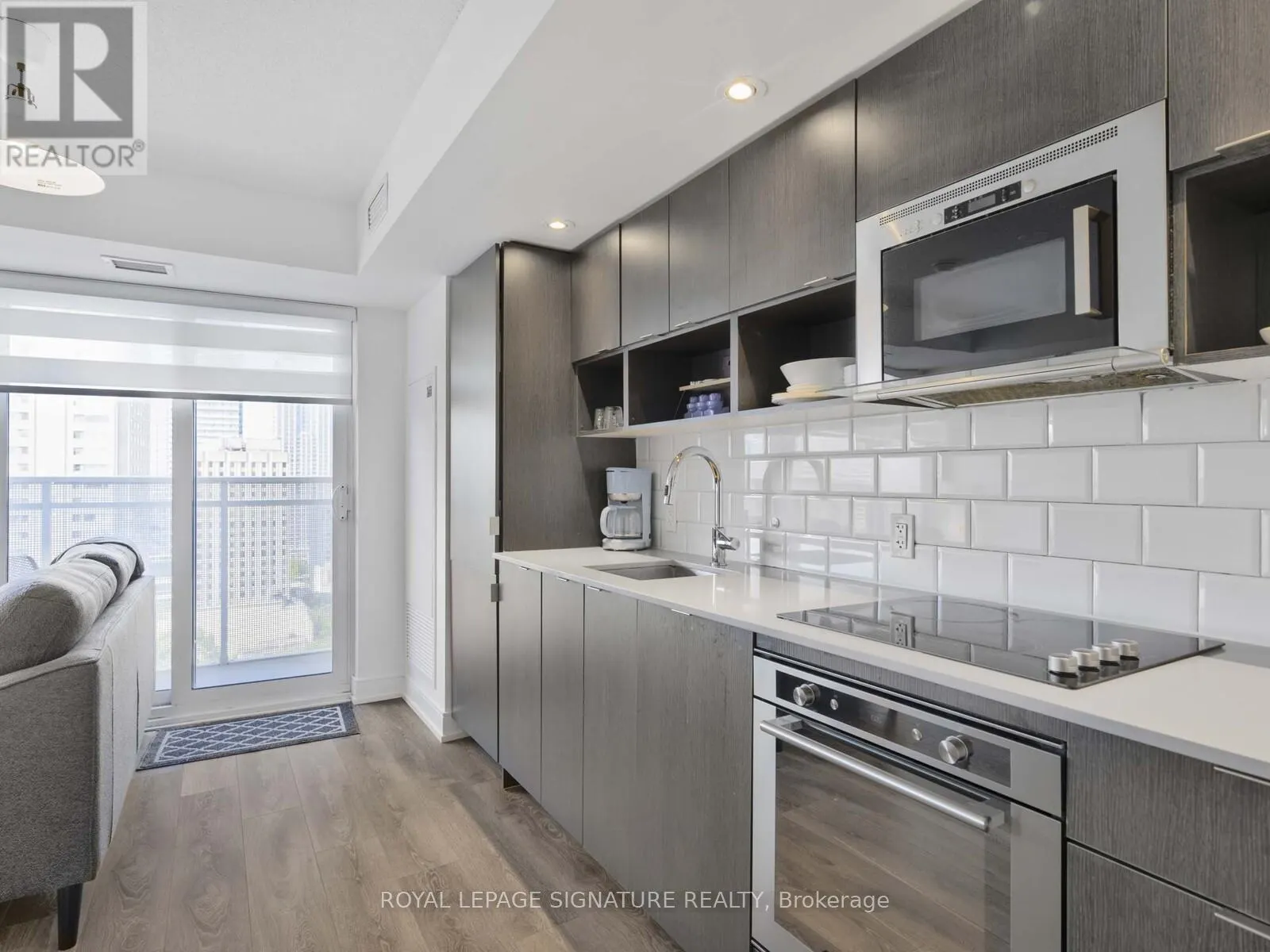 1912 - 89 MCGILL STREET