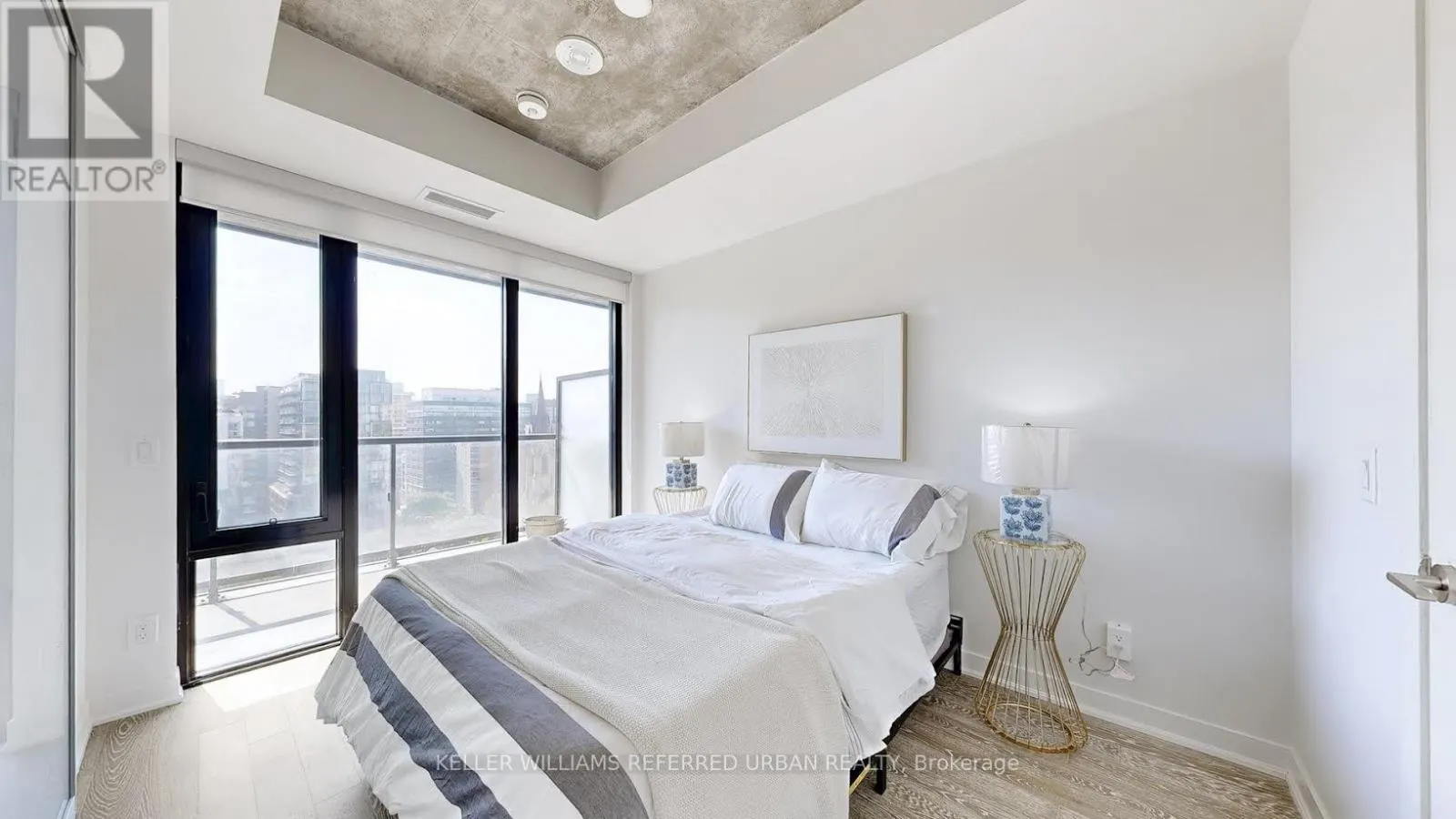 1206 - 608 RICHMOND STREET W