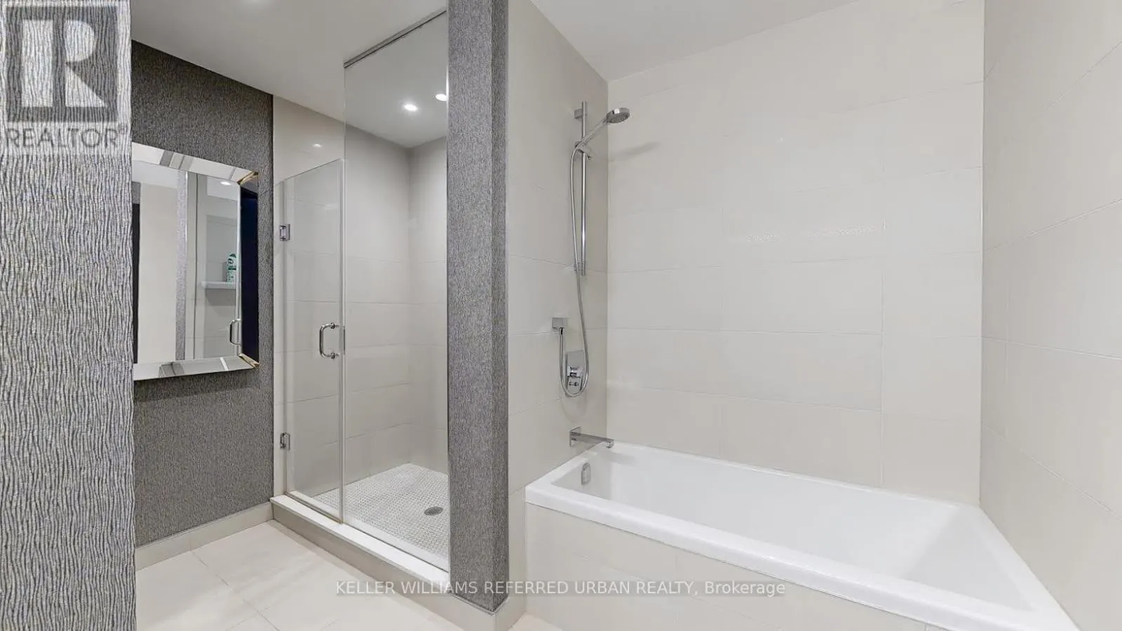 1206 - 608 RICHMOND STREET W