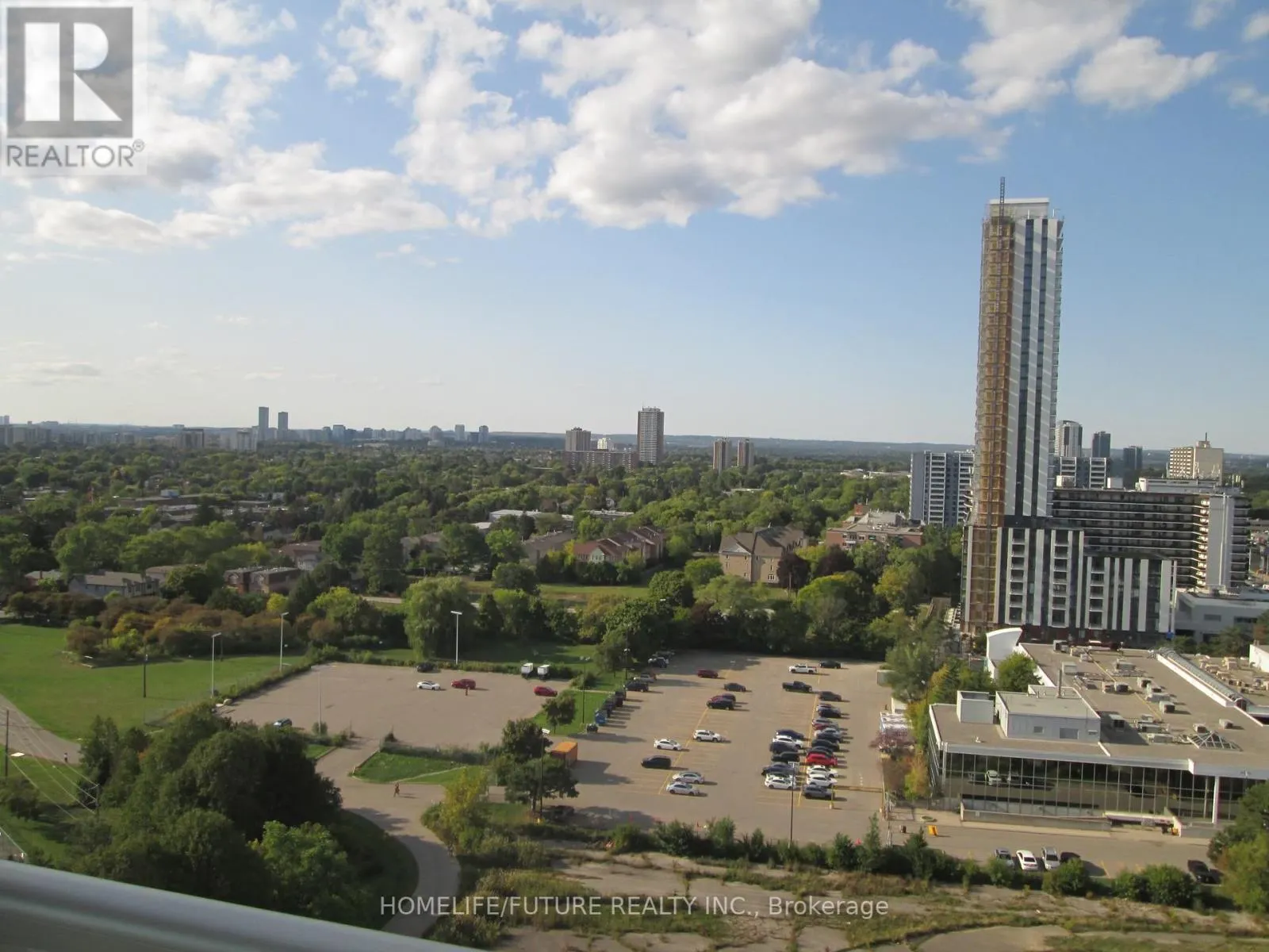 1704 - 5740 YONGE STREET