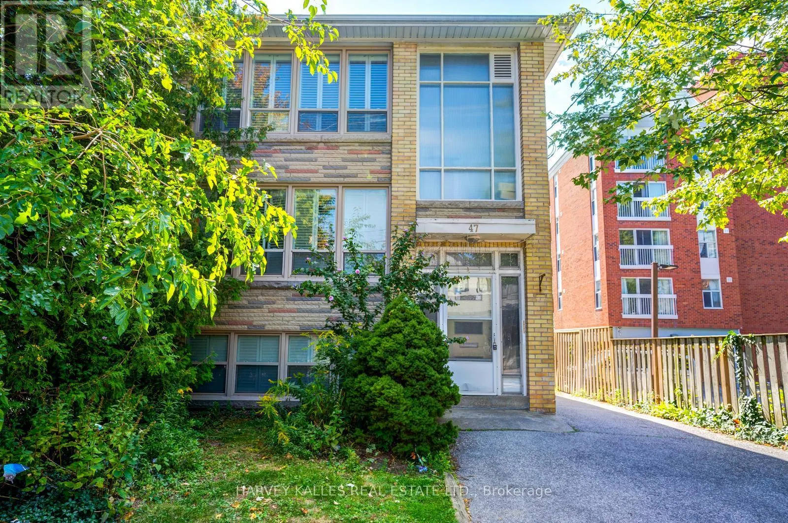 47 RANLEIGH AVENUE