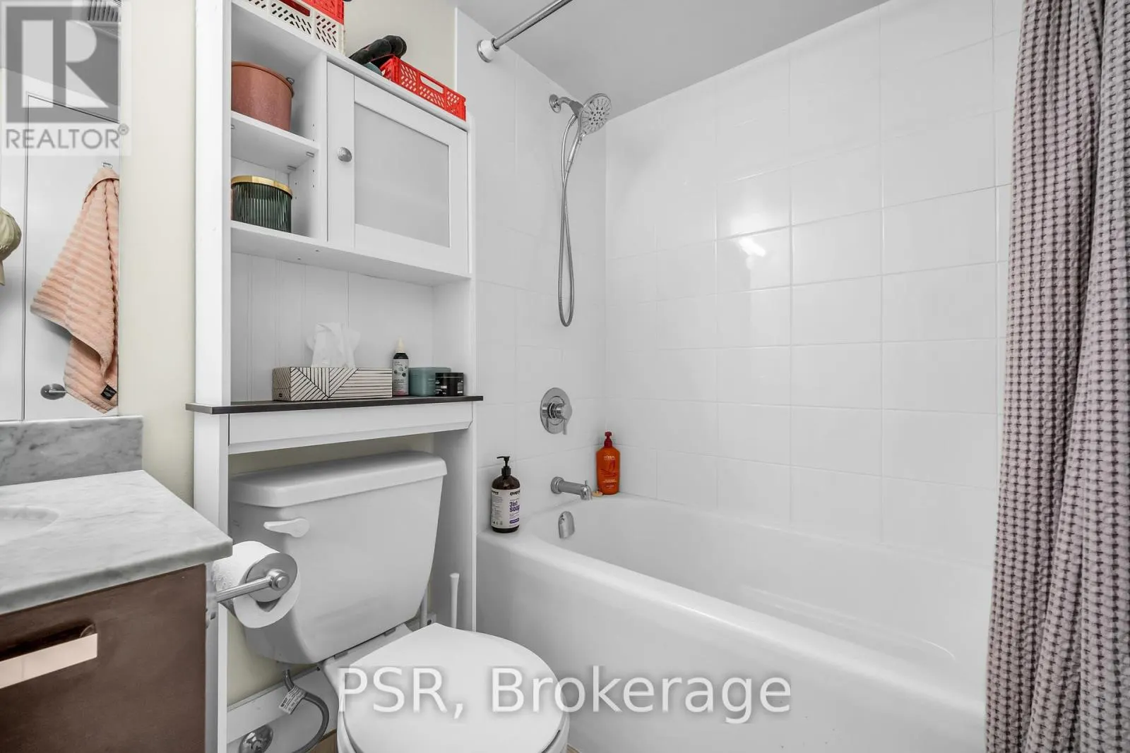 1210E - 36 LISGAR STREET