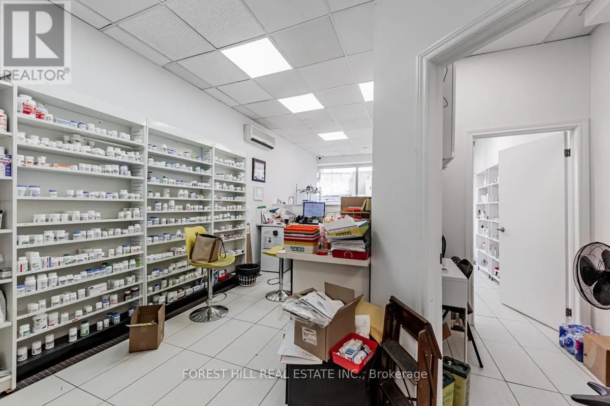1398 YONGE STREET