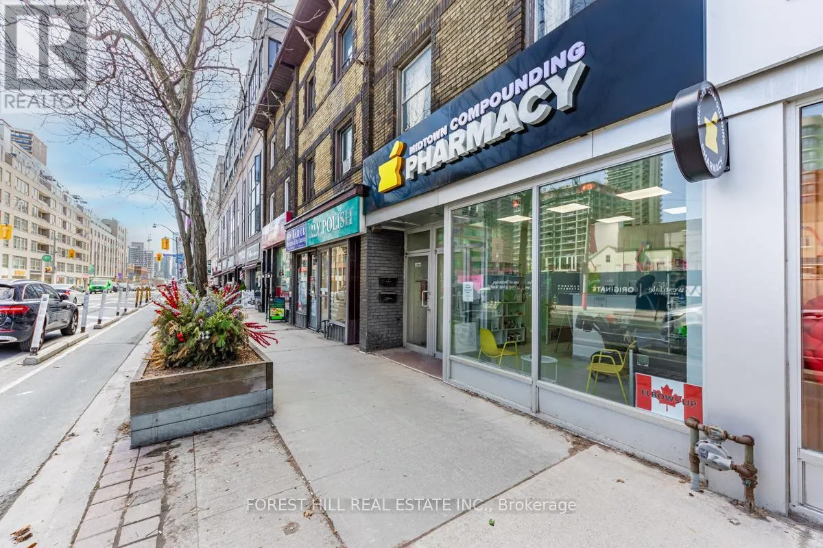 1398 YONGE STREET