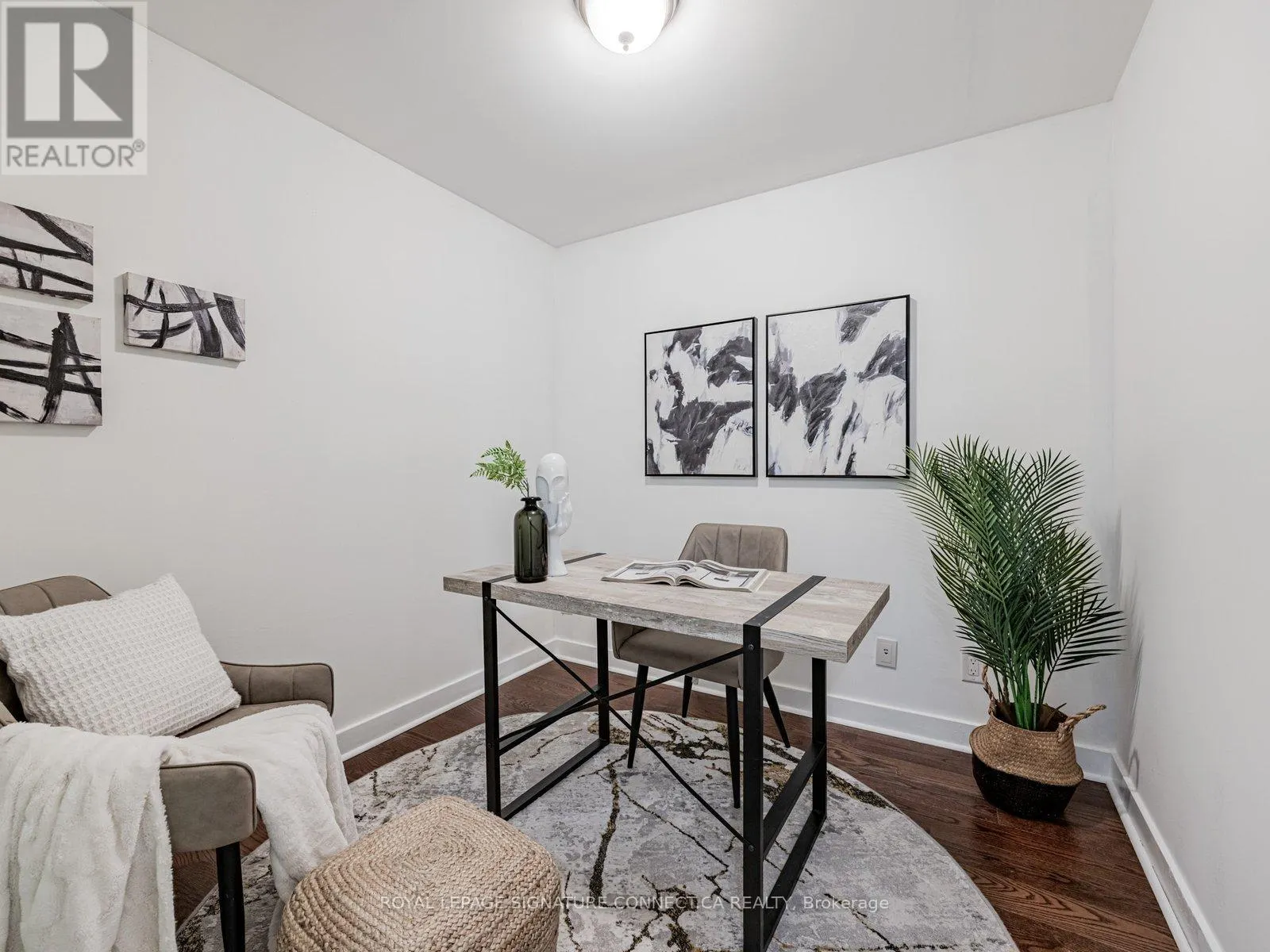 407 - 320 RICHMOND STREET W
