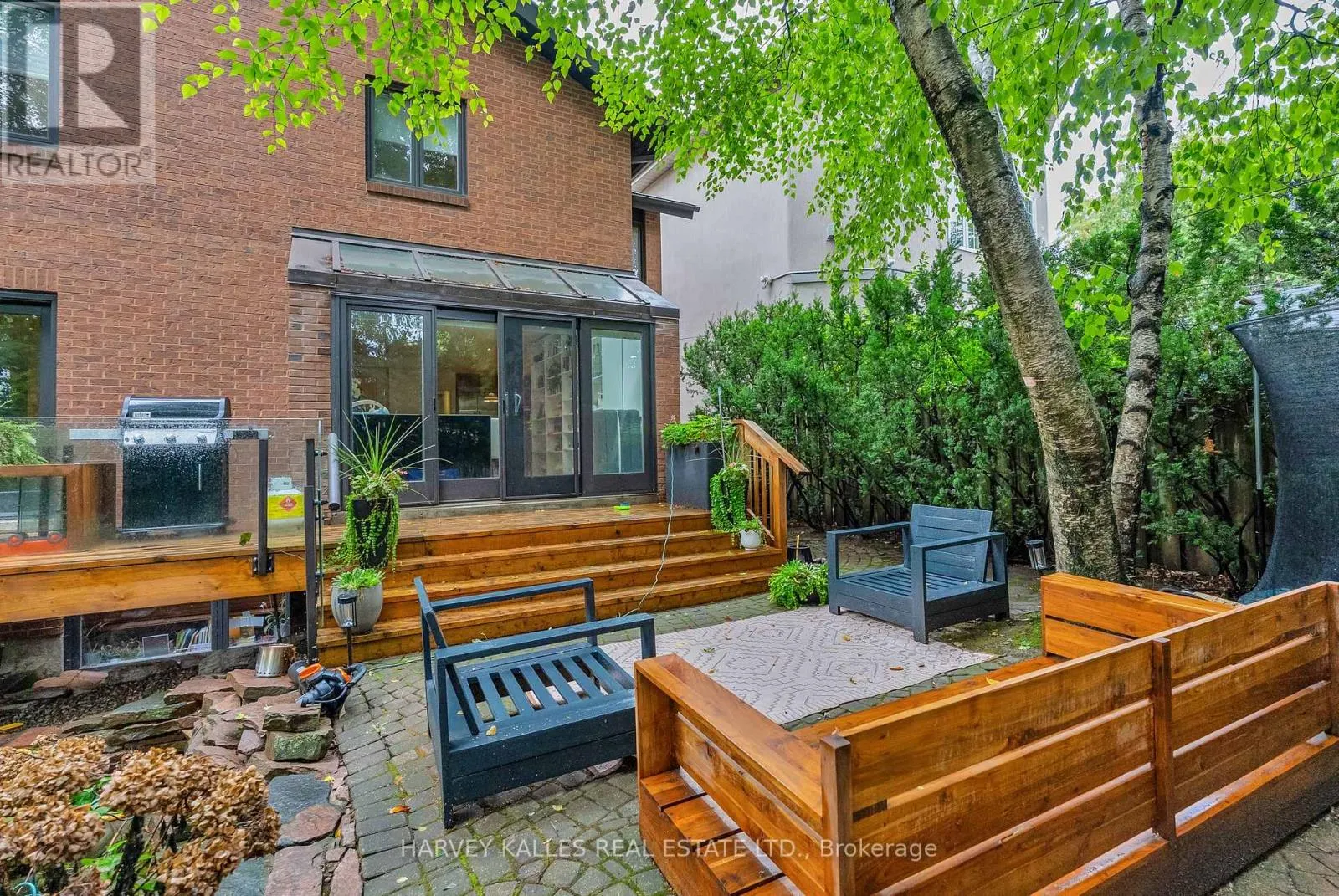 138 ROSEWELL AVENUE