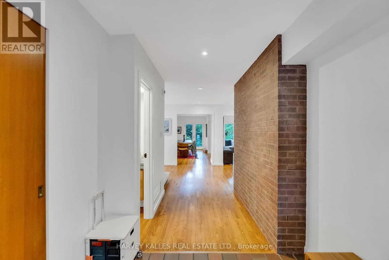 138 ROSEWELL AVENUE