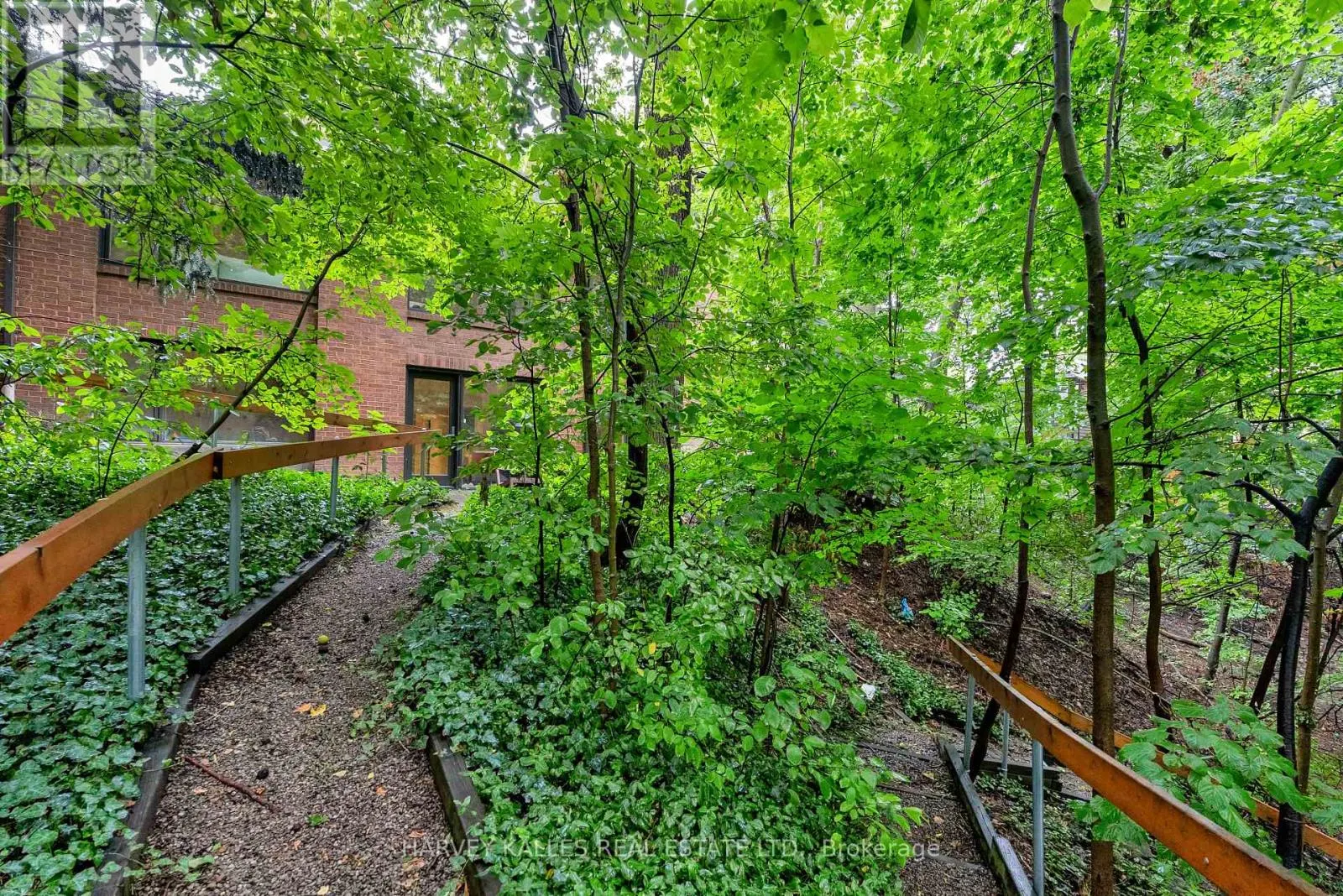 138 ROSEWELL AVENUE