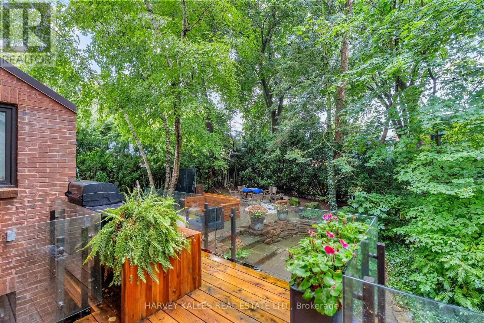 138 ROSEWELL AVENUE