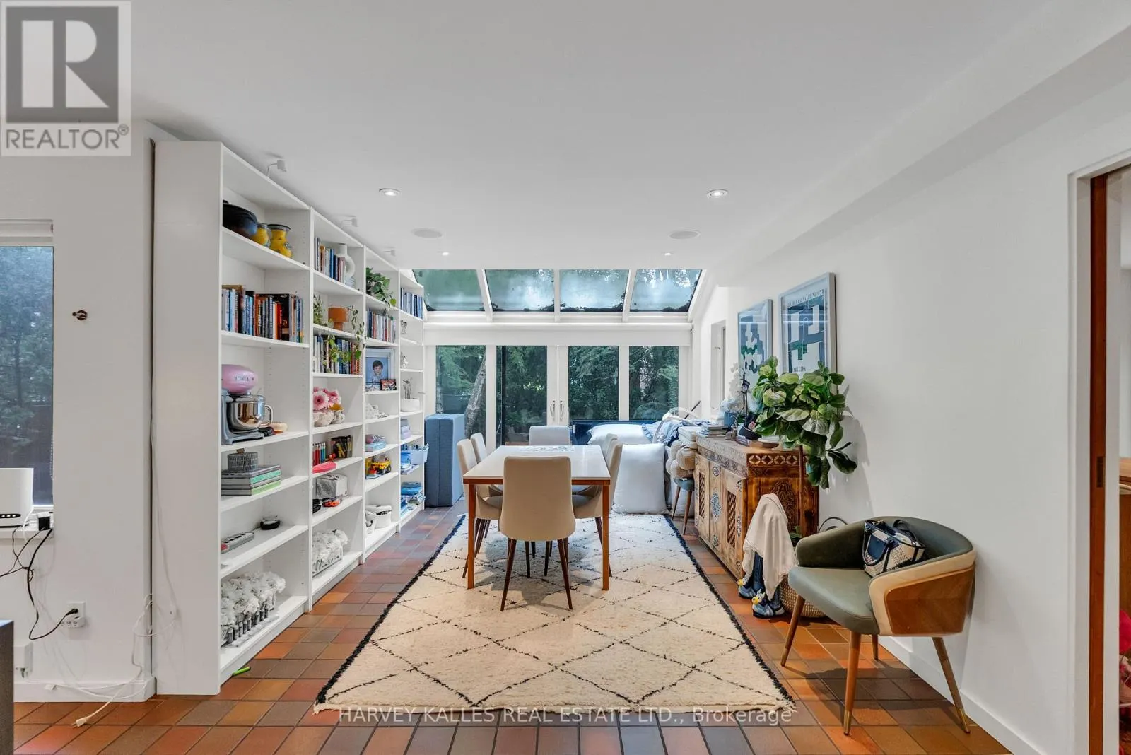 138 ROSEWELL AVENUE