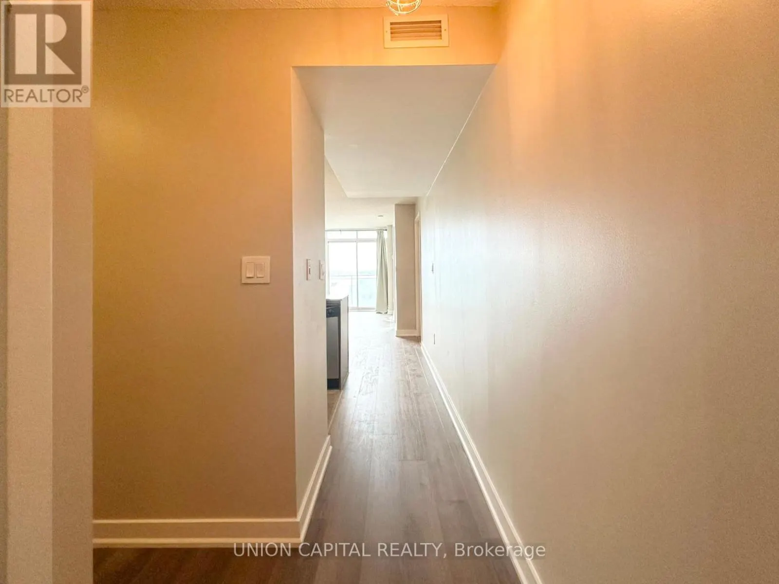 1212 - 11 BRUNEL COURT