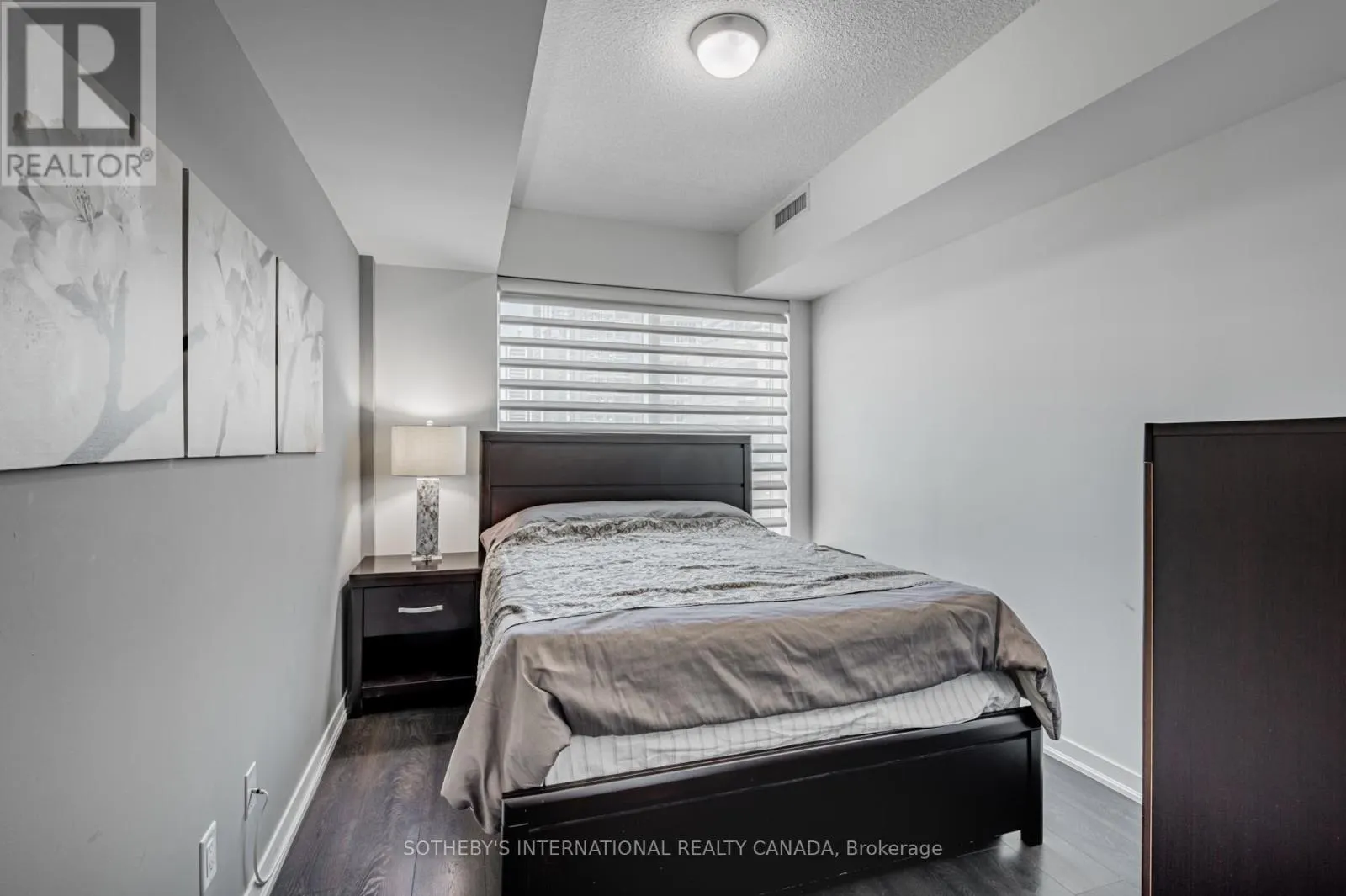 404 - 69 LYNN WILLIAMS STREET
