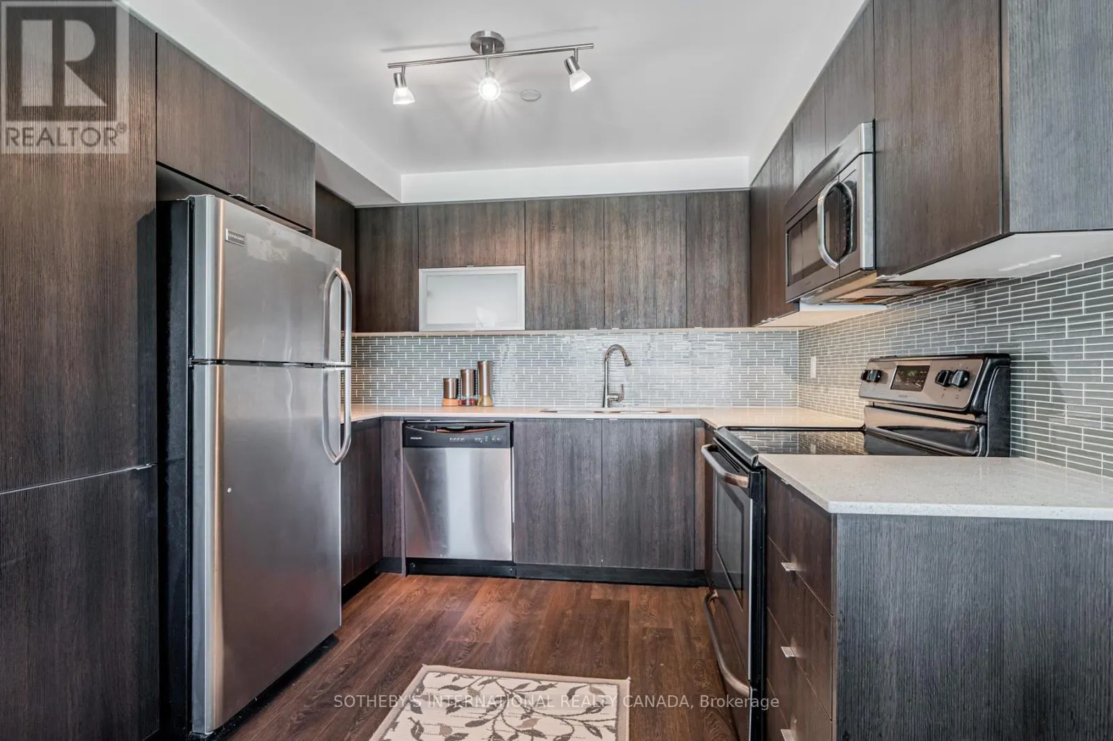 404 - 69 LYNN WILLIAMS STREET