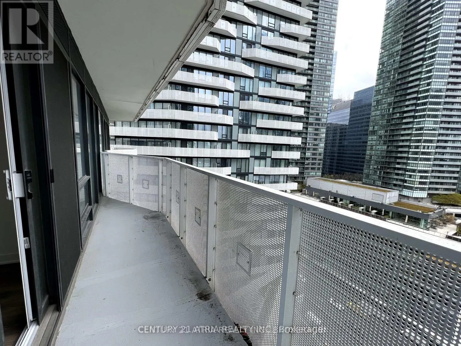 1903 - 88 HARBOUR STREET