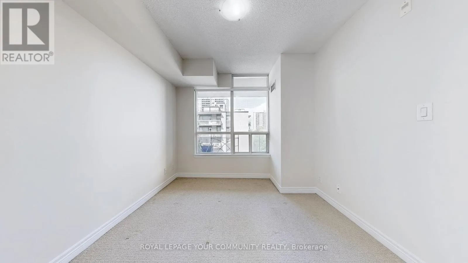 610 - 225 WELLESLEY STREET