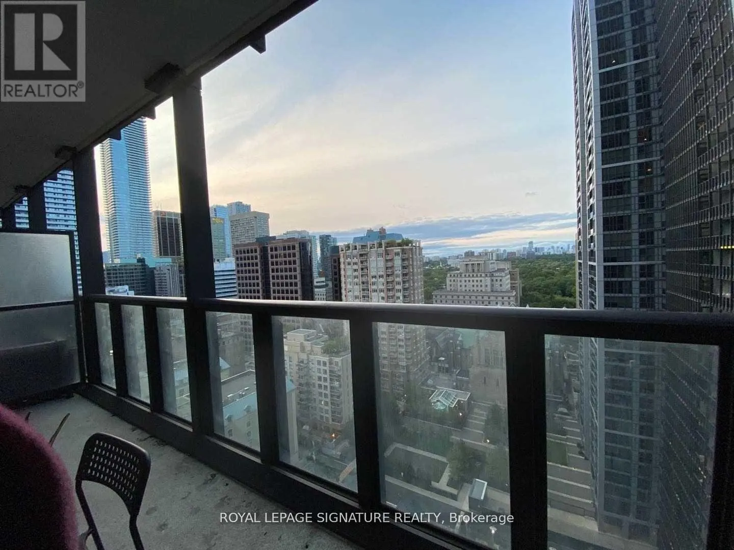 1809 - 101 CHARLES STREET E
