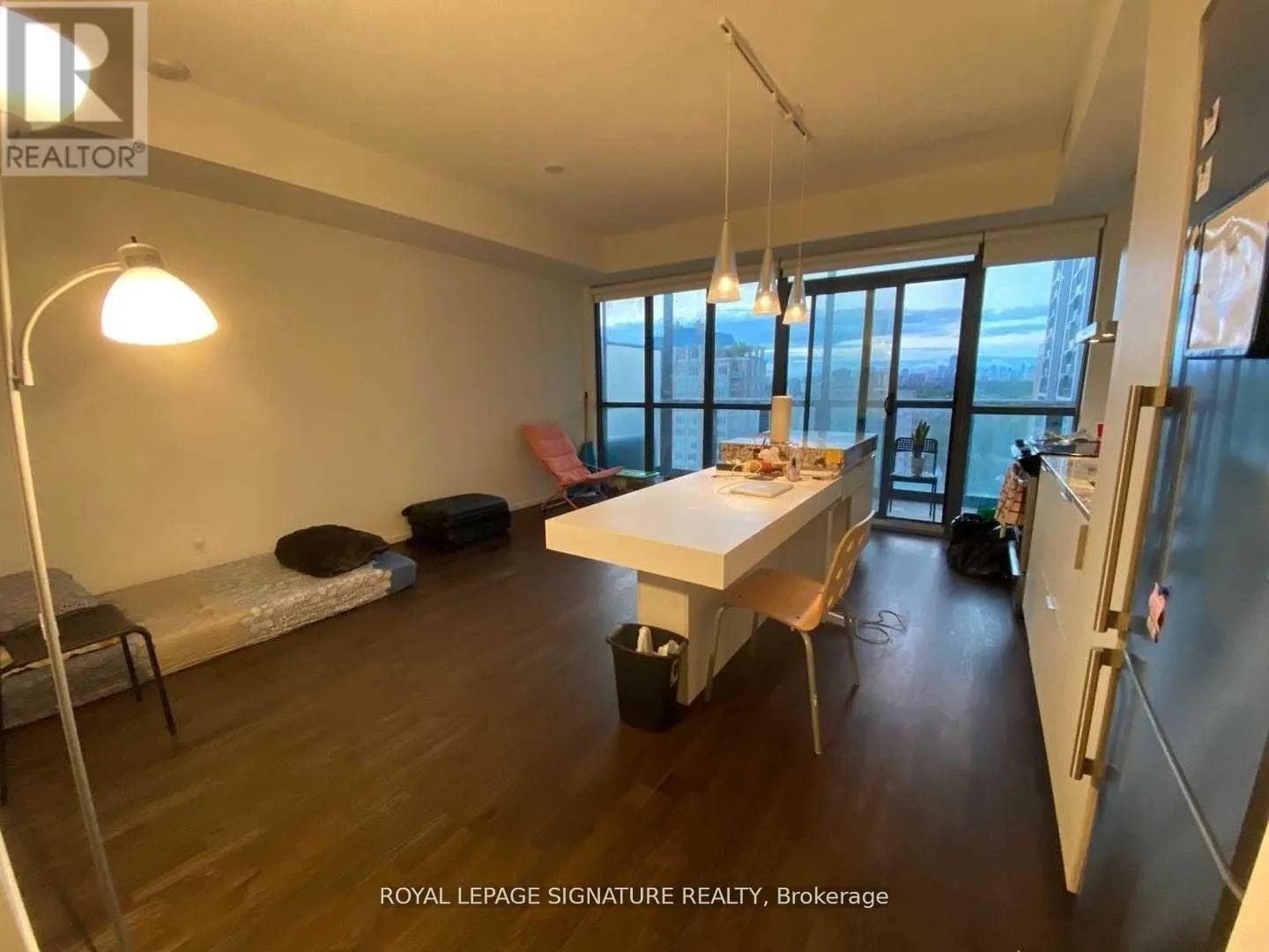 1809 - 101 CHARLES STREET E