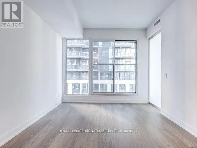 1603 - 181 DUNDAS STREET E