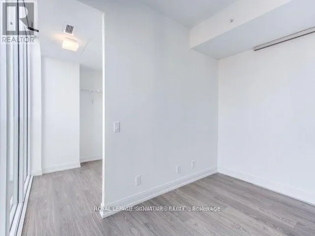 1603 - 181 DUNDAS STREET E