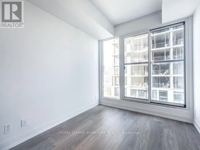 3215 - 181 DUNDAS STREET E