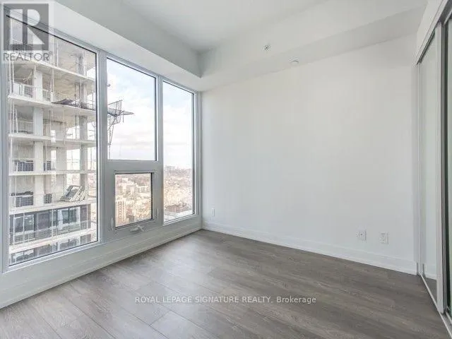3215 - 181 DUNDAS STREET E