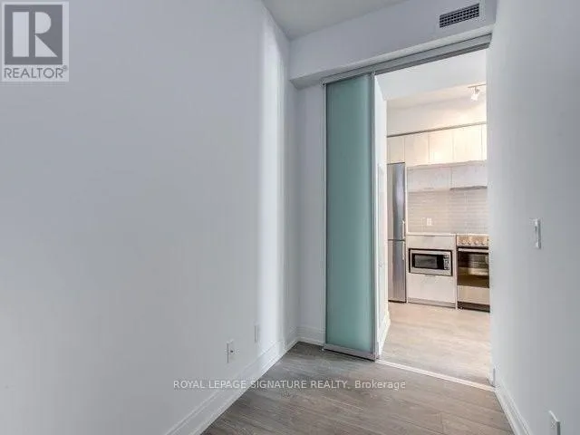 3215 - 181 DUNDAS STREET E