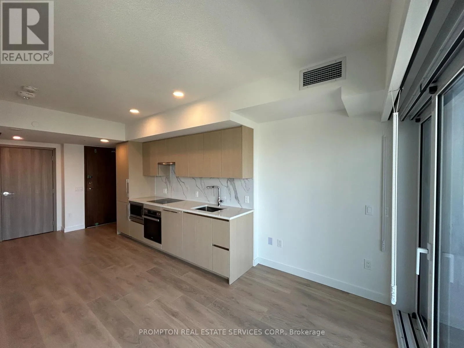 3815 - 3 CONCORD CITYPLACE WAY
