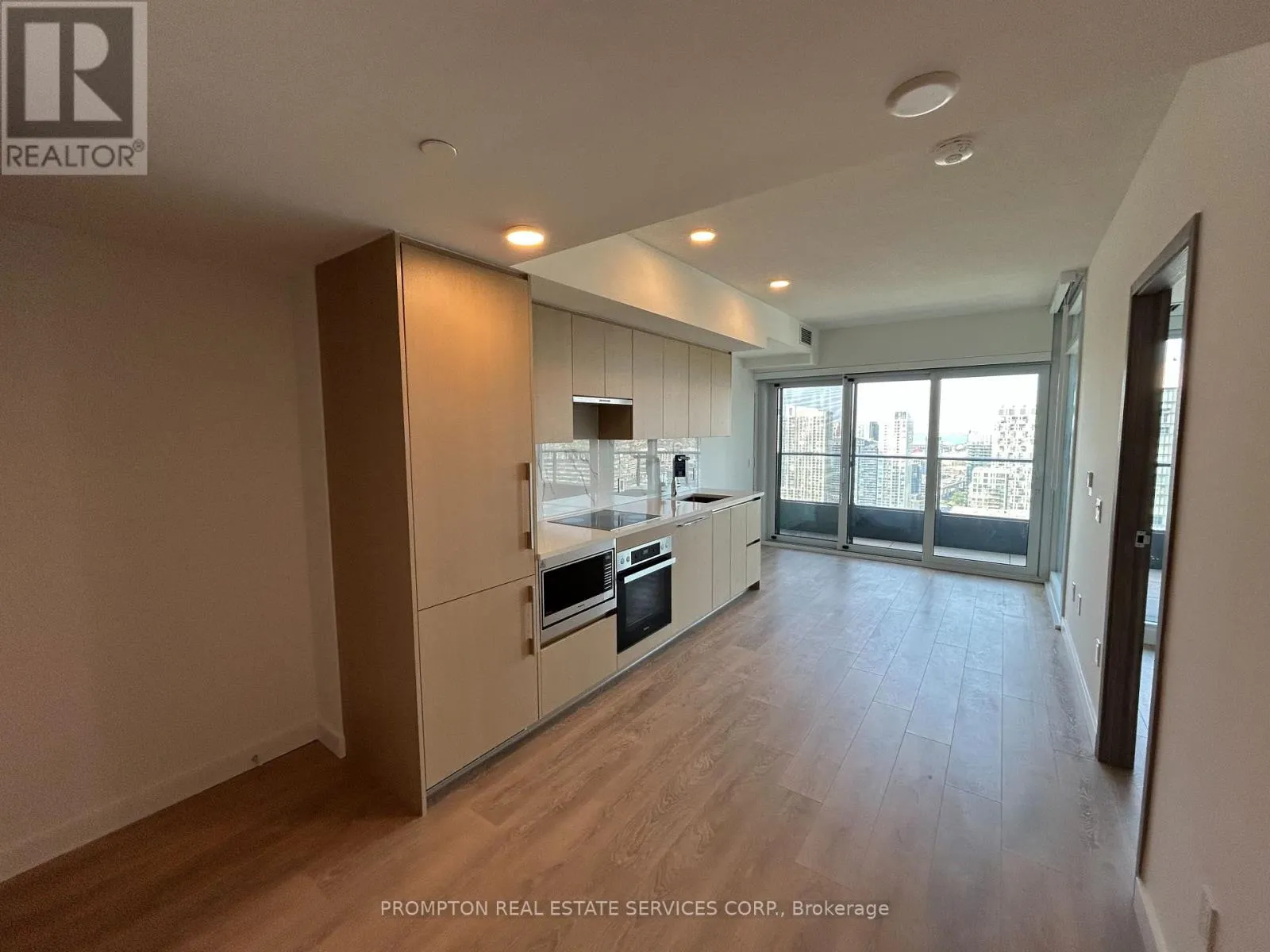 3815 - 3 CONCORD CITYPLACE WAY