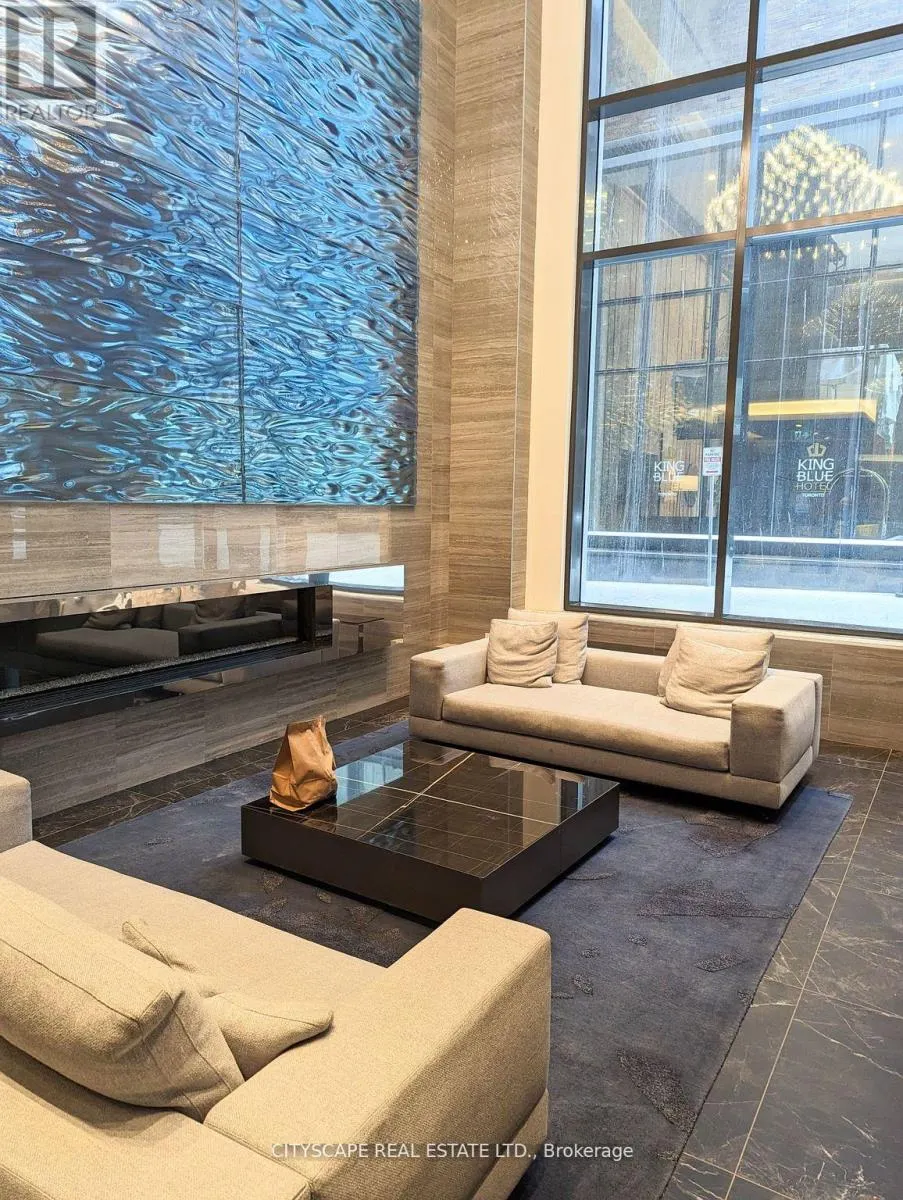 2701 - 115 BLUE JAYS WAY