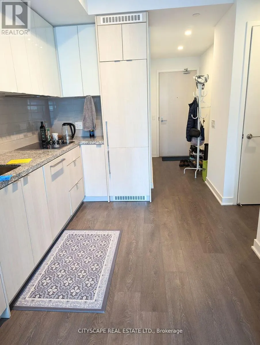 2701 - 115 BLUE JAYS WAY